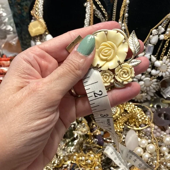 Elegant Cream Rose Brooch - Picture 2 of 3